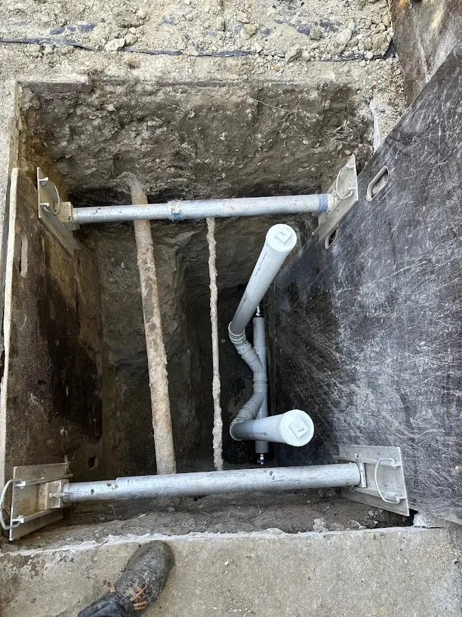Experienced plumber completing Gas Line Repair work in Groveland